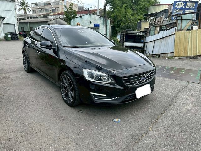 VOLVO富豪 S60  第2張相片