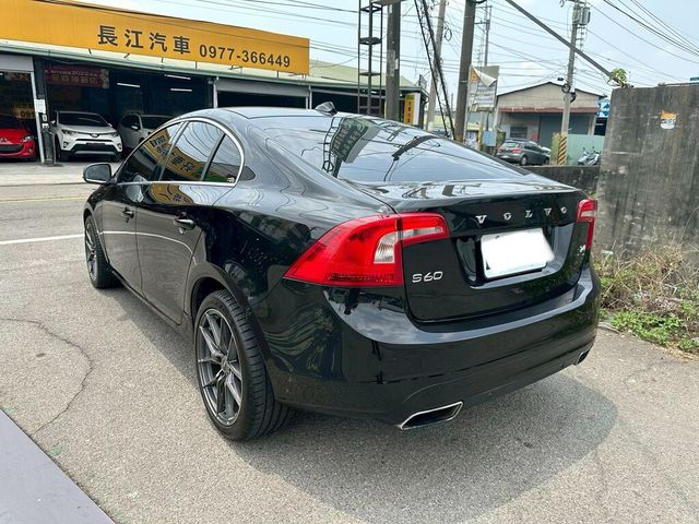 VOLVO富豪 S60  第3張相片