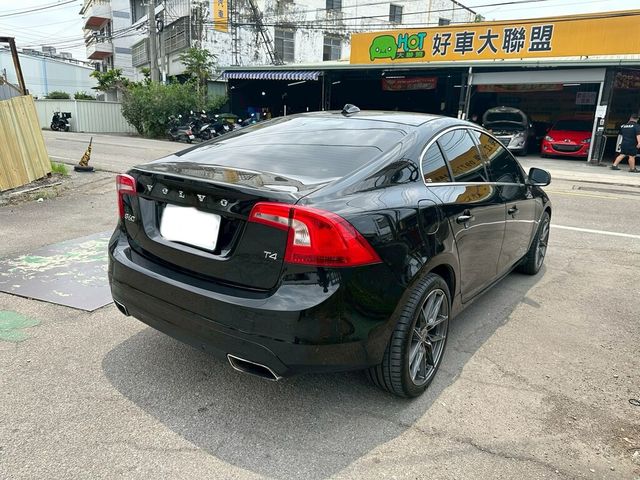 VOLVO富豪 S60  第4張相片