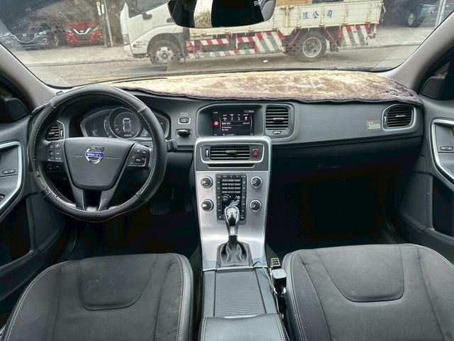 VOLVO富豪 S60  第7張相片