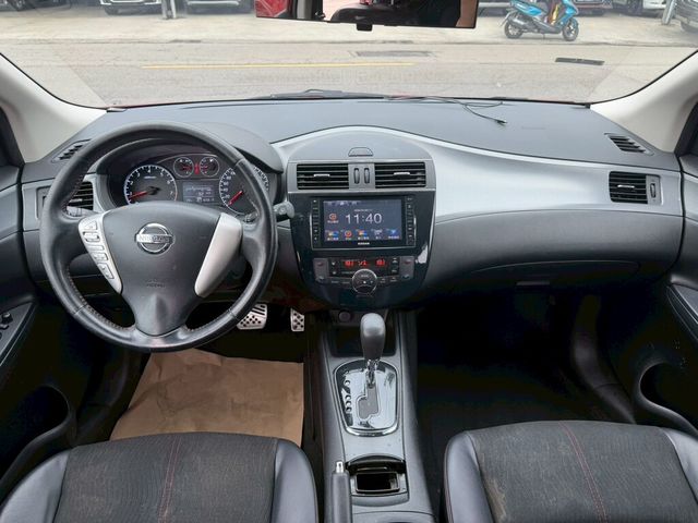 NISSAN日產 TIIDA  第7張相片