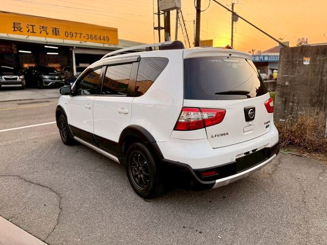 NISSAN日產 LIVINA  第4張相片
