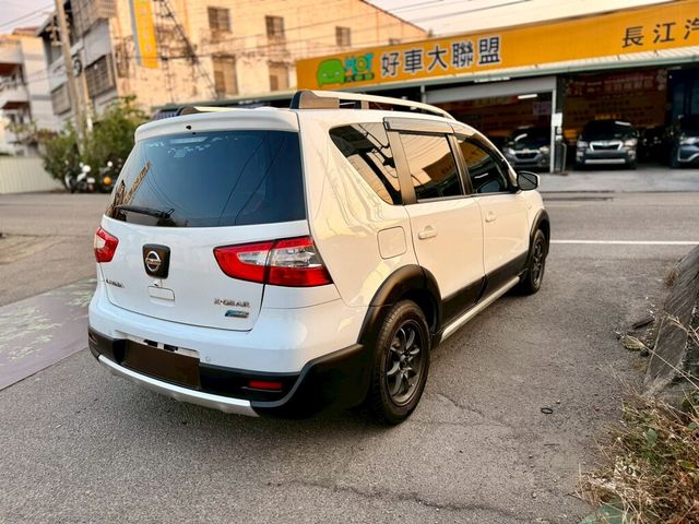 NISSAN日產 LIVINA  第6張相片