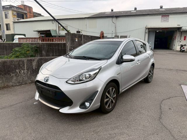 TOYOTA豐田 YARIS  第1張相片