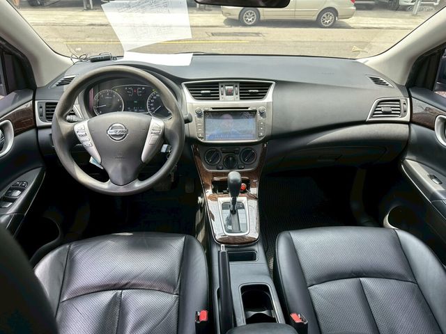 NISSAN日產 SENTRA  第7張相片