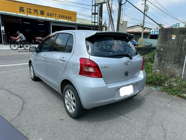 TOYOTA豐田 YARIS  第3張相片