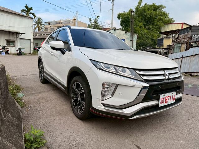 MITSUBISHI三菱 ECLIPSE  第3張相片