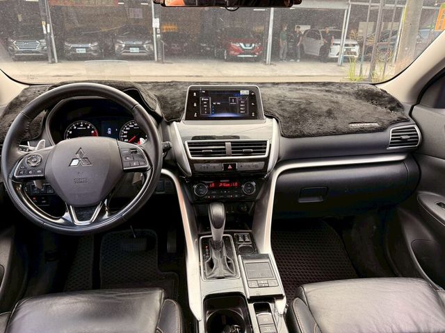 MITSUBISHI三菱 ECLIPSE  第9張相片