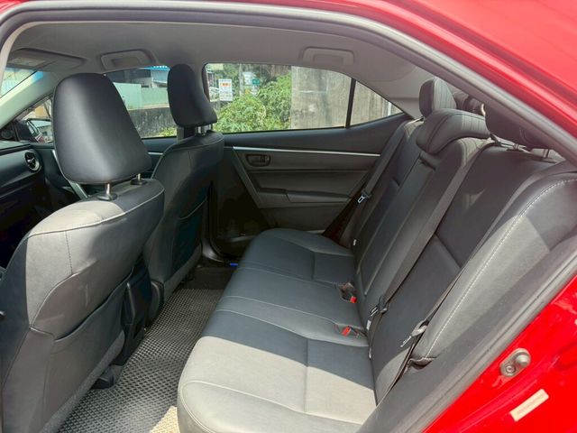 TOYOTA豐田 ALTIS  第6張相片