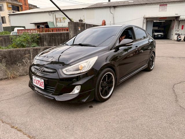 HYUNDAI現代 VERNA  第1張相片