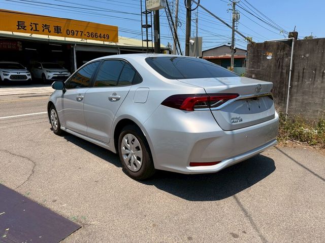 TOYOTA豐田 ALTIS  第4張相片