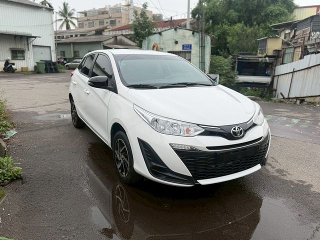 TOYOTA豐田 YARIS  第2張相片
