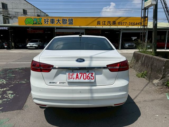 FORD福特 ESCORT  第5張相片