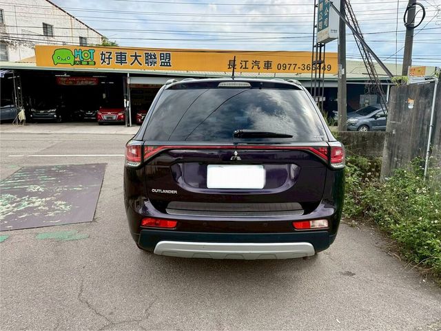 MITSUBISHI三菱 OUTLANDER  第5張相片