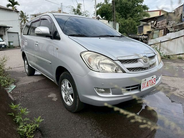 TOYOTA豐田 INNOVA  第2張相片