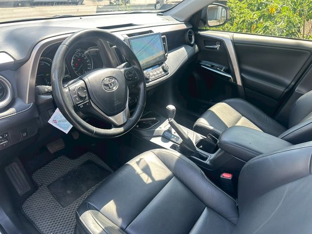 TOYOTA豐田 RAV4  第5張相片