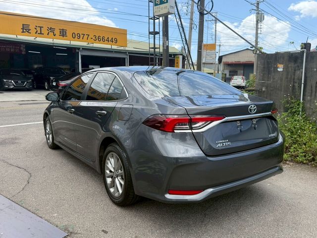 TOYOTA豐田 ALTIS  第2張相片