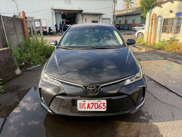 TOYOTA豐田 ALTIS  第2張相片