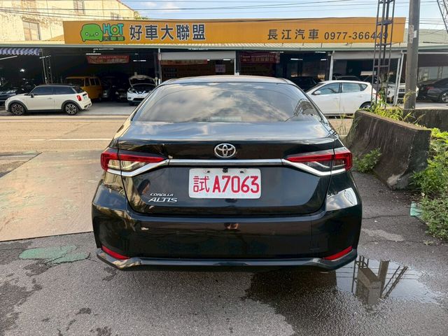 TOYOTA豐田 ALTIS  第5張相片