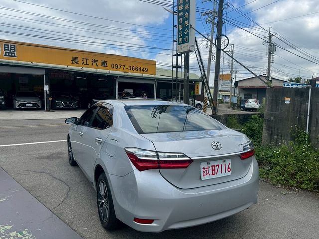 TOYOTA豐田 ALTIS  第3張相片