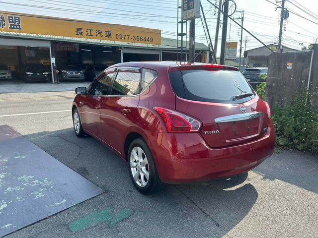 NISSAN日產 TIIDA  第3張相片