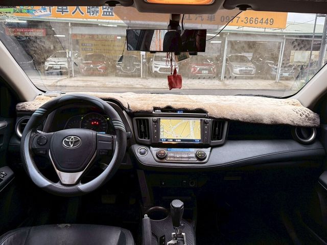 TOYOTA豐田 RAV4  第8張相片