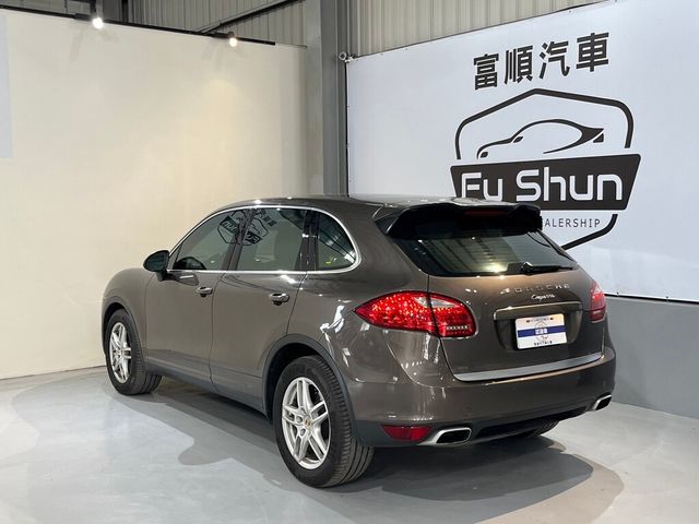 PORSCHE保時捷 CAYENNE  第2張相片