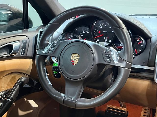 PORSCHE保時捷 CAYENNE  第6張相片