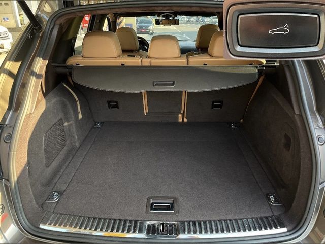 PORSCHE保時捷 CAYENNE  第17張相片