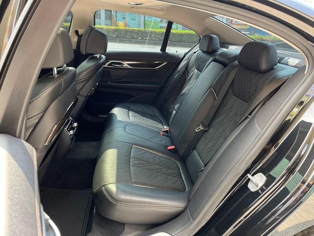 BMW寶馬 730D  第16張相片
