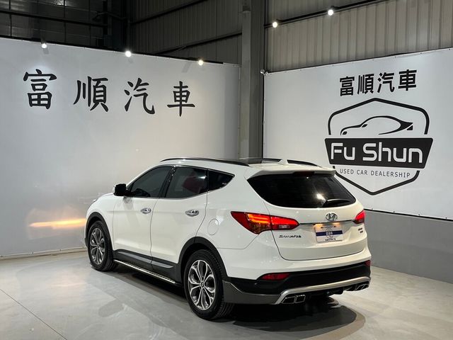 HYUNDAI現代 SANTA FE  第2張相片