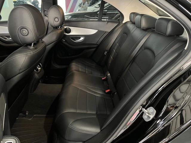 M-BENZ賓士 C180  第11張相片