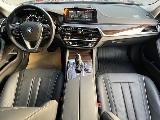 BMW寶馬 520I  第6張相片
