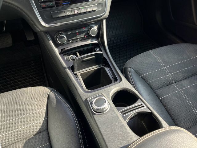 M-BENZ賓士 GLA200  第11張相片