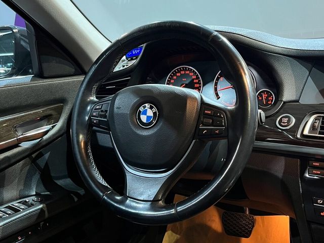 BMW寶馬 740LI  第5張相片