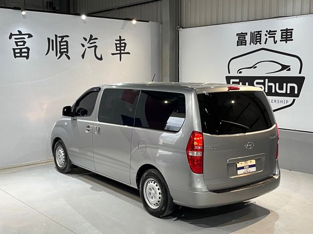 HYUNDAI現代 GRAND STAREX  第3張相片