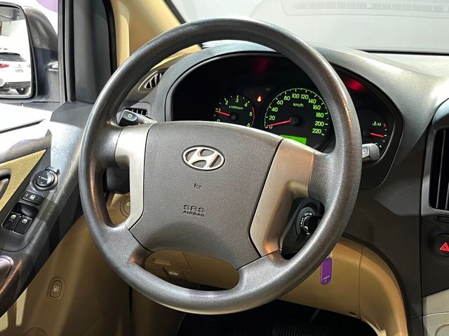 HYUNDAI現代 GRAND STAREX  第9張相片