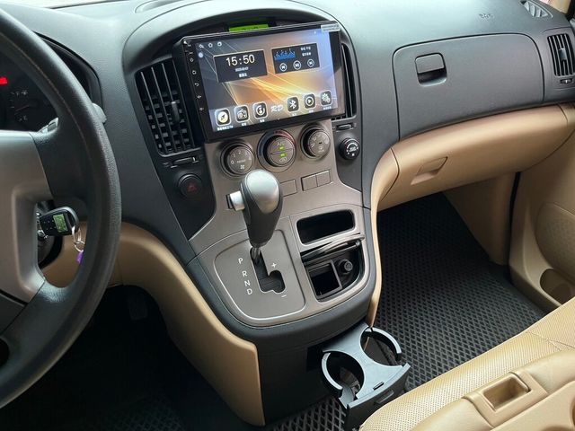 HYUNDAI現代 GRAND STAREX  第19張相片