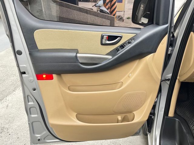 HYUNDAI現代 GRAND STAREX  第23張相片