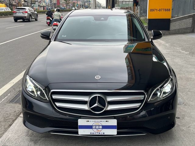 M-BENZ賓士 E200  第5張相片