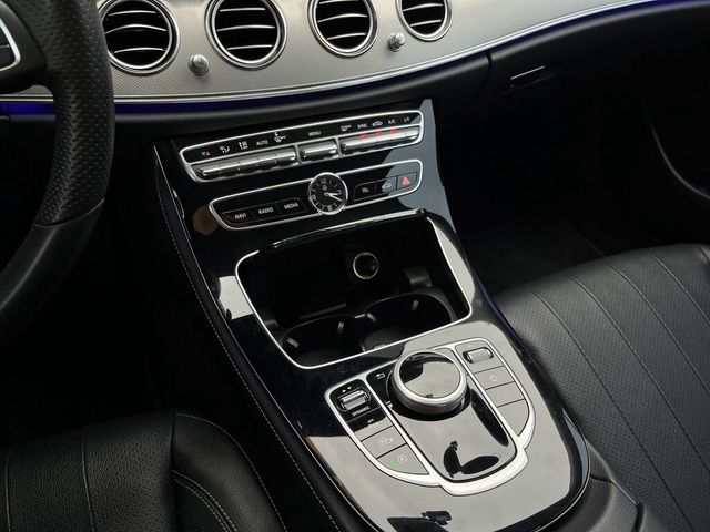 M-BENZ賓士 E200  第11張相片