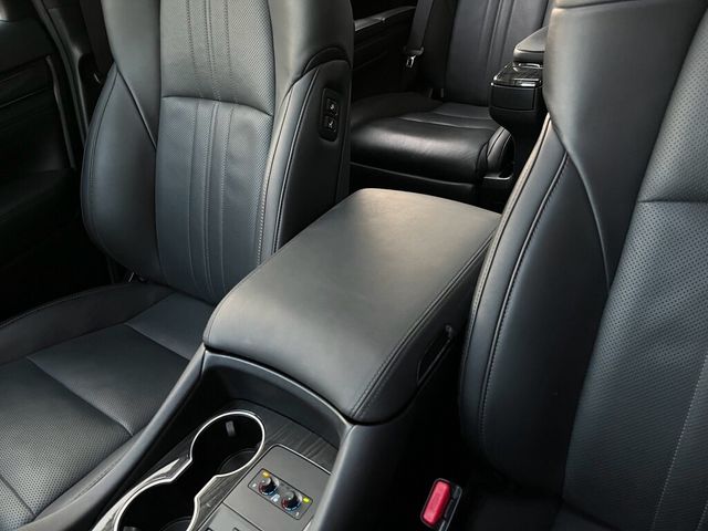 LEXUS凌志 LM300H  第10張相片