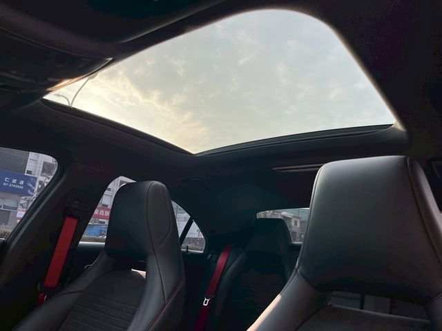 M-BENZ賓士 CLA250  第5張相片