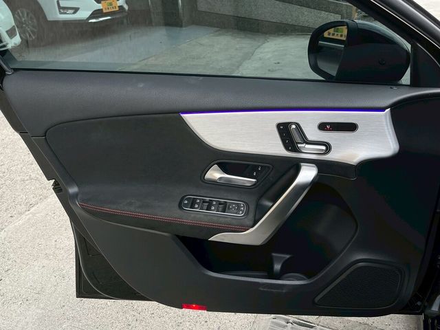 M-BENZ賓士 A250  第14張相片