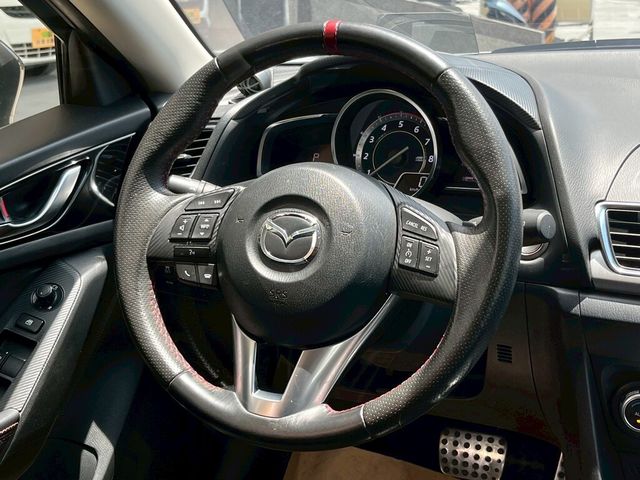 MAZDA馬自達 MAZDA 3  第9張相片