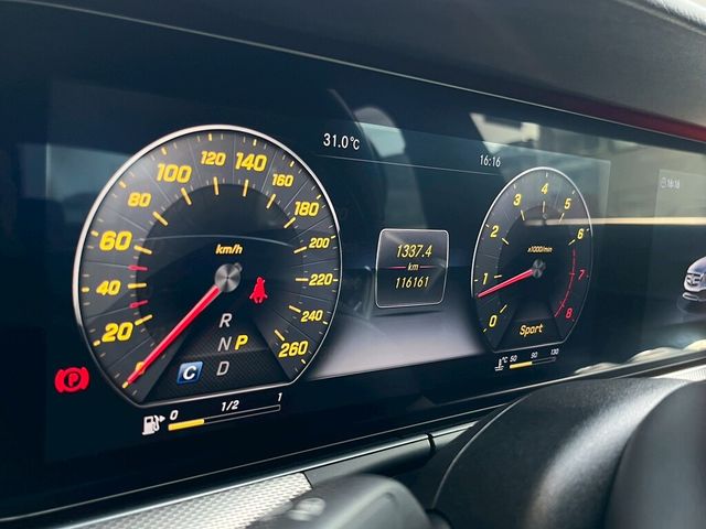M-BENZ賓士 E250  第8張相片