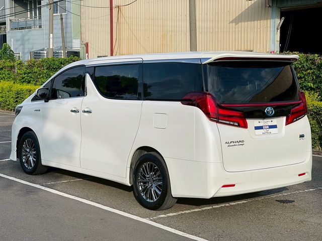 TOYOTA豐田 ALPHARD  第4張相片