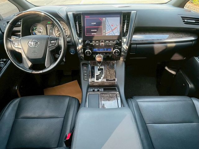 TOYOTA豐田 ALPHARD  第5張相片