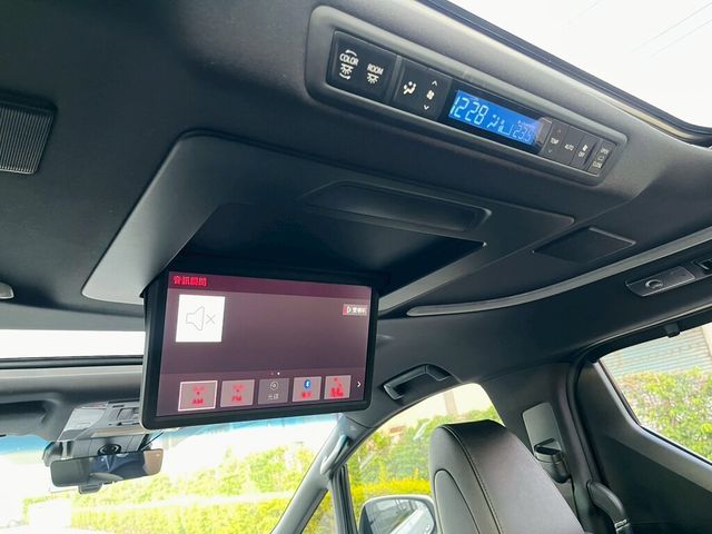 TOYOTA豐田 ALPHARD  第16張相片