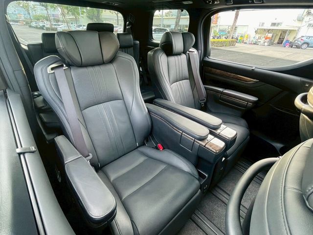 TOYOTA豐田 ALPHARD  第17張相片